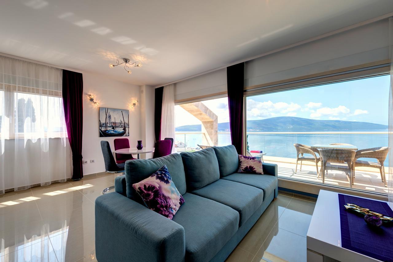Apartments Villa Adriatic 蒂瓦特 外观 照片
