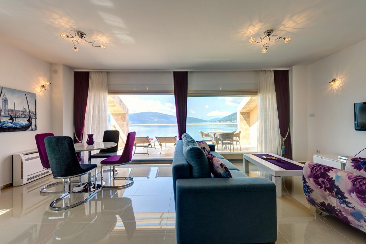 Apartments Villa Adriatic 蒂瓦特 外观 照片
